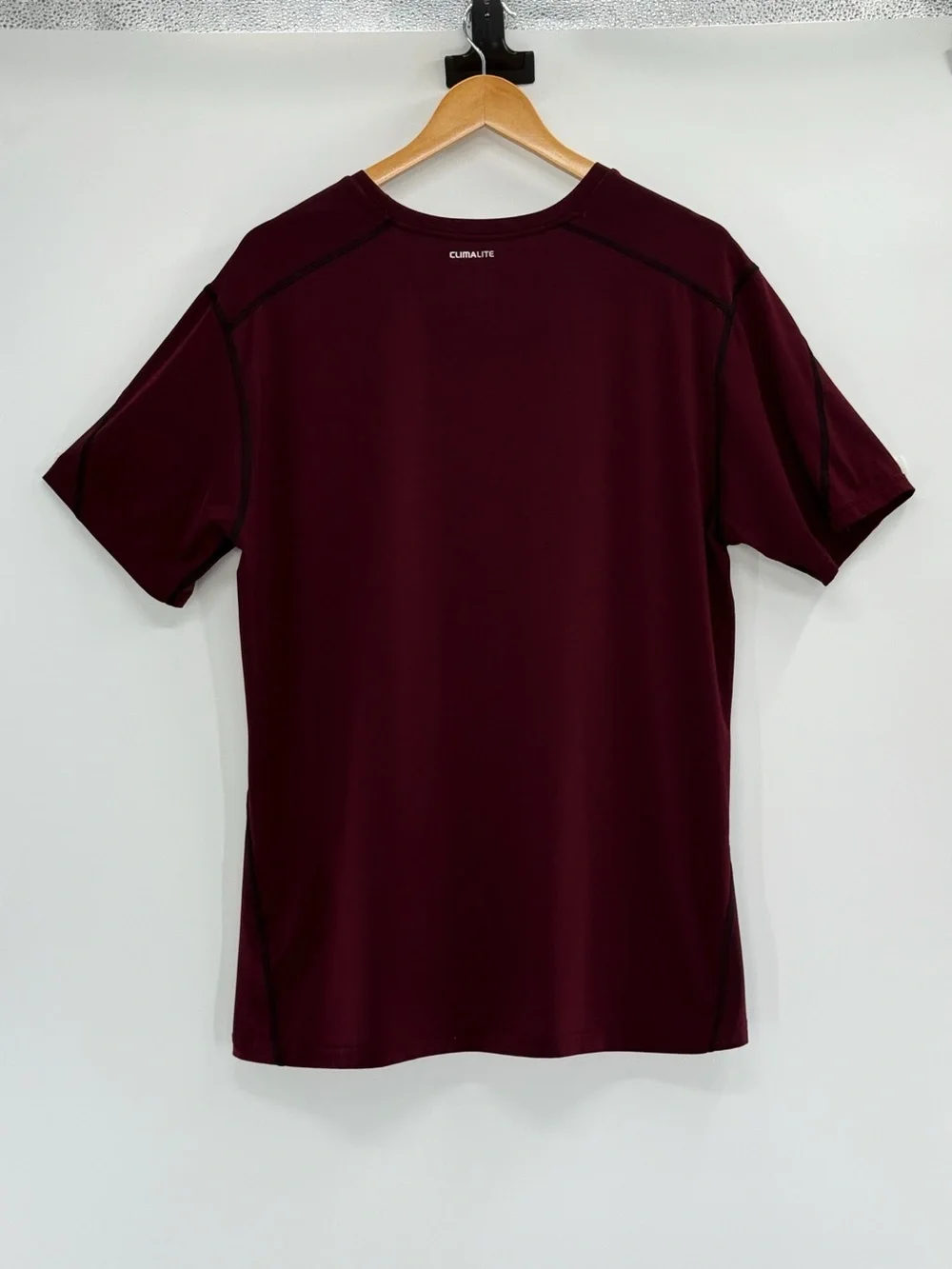 Adidas TechFit Climalite Performance Shirt XL Burgundy Short Sleeve Athletic Gym